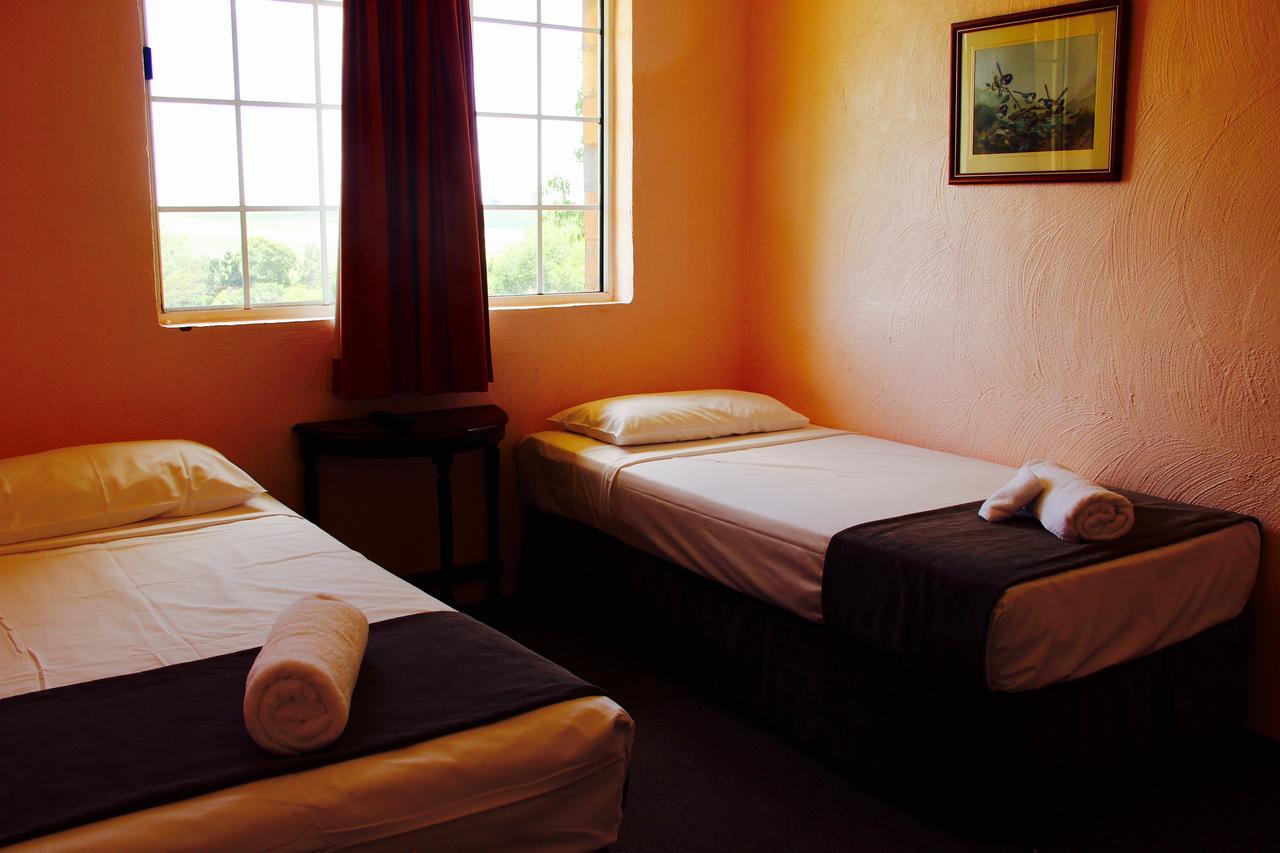 Childers Gateway Motor Inn ภายนอก รูปภาพ