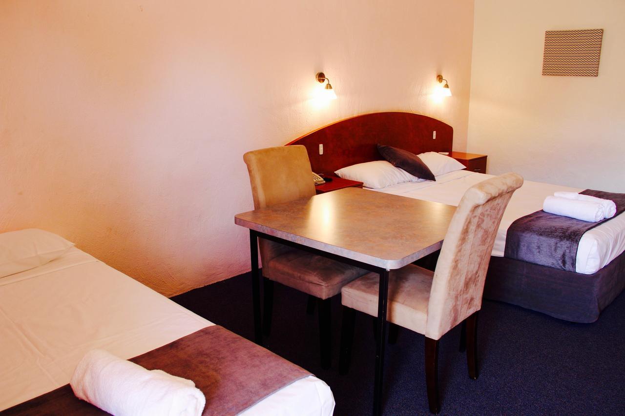 Childers Gateway Motor Inn ภายนอก รูปภาพ