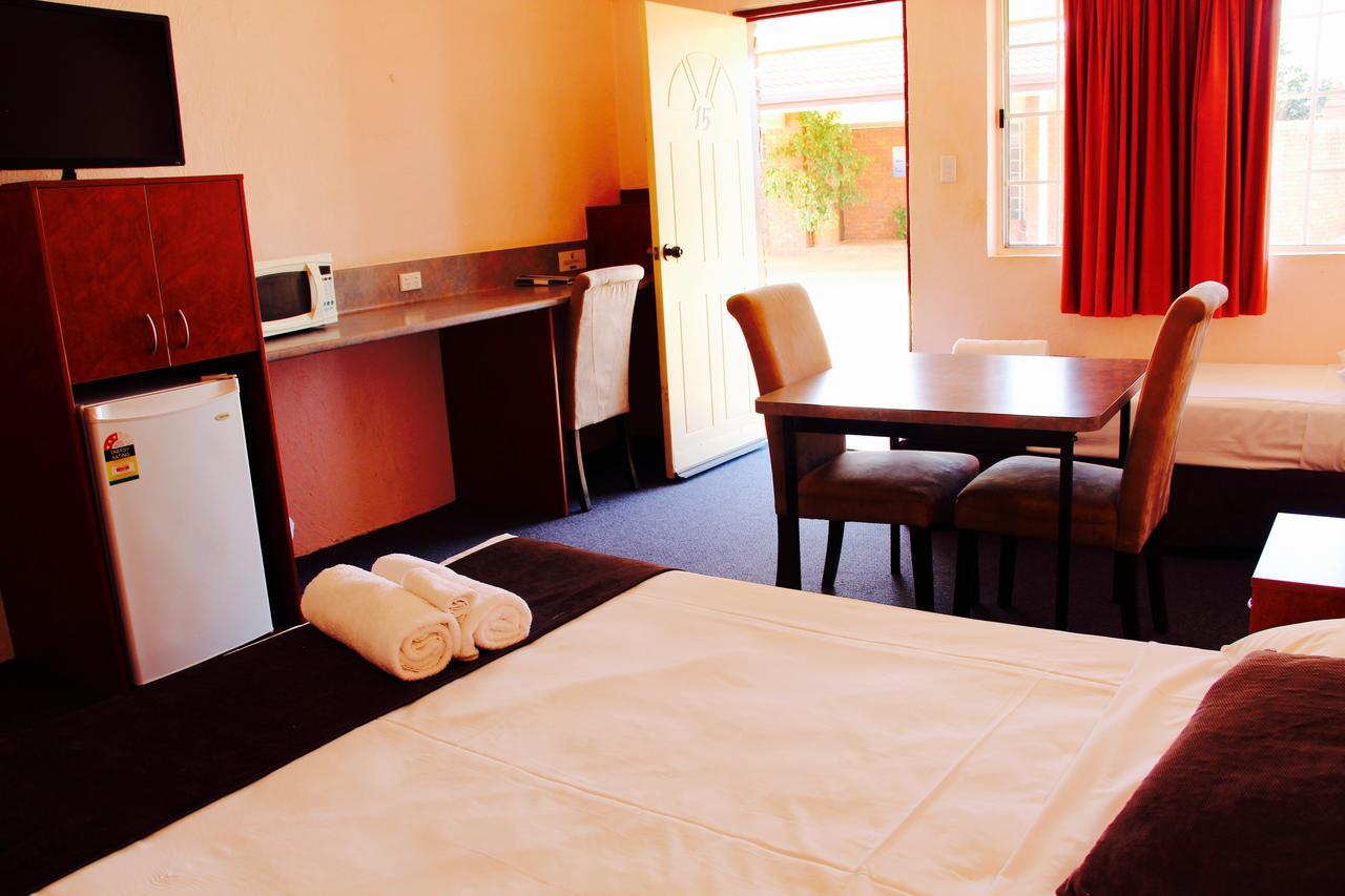 Childers Gateway Motor Inn ภายนอก รูปภาพ