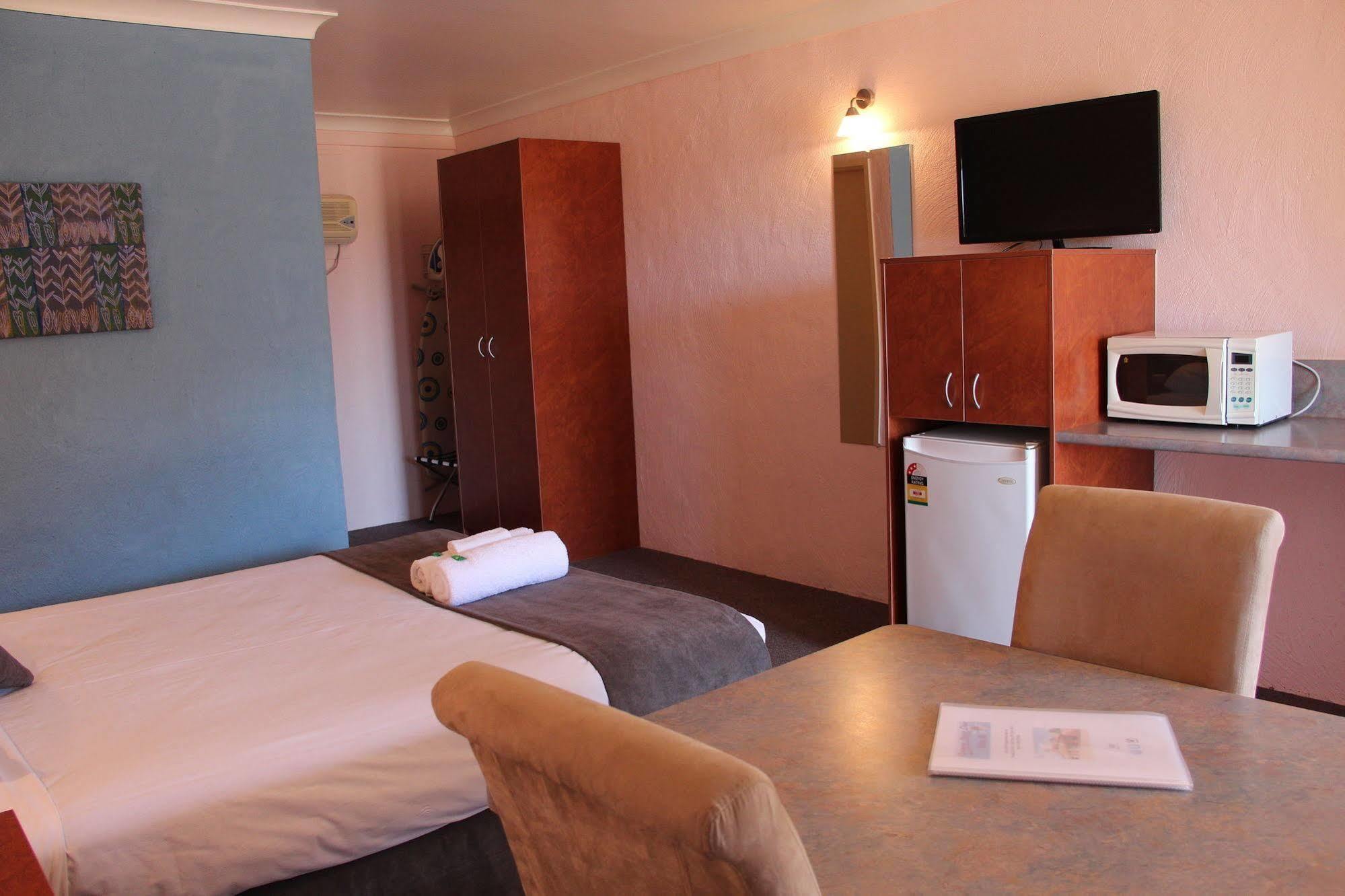 Childers Gateway Motor Inn ภายนอก รูปภาพ