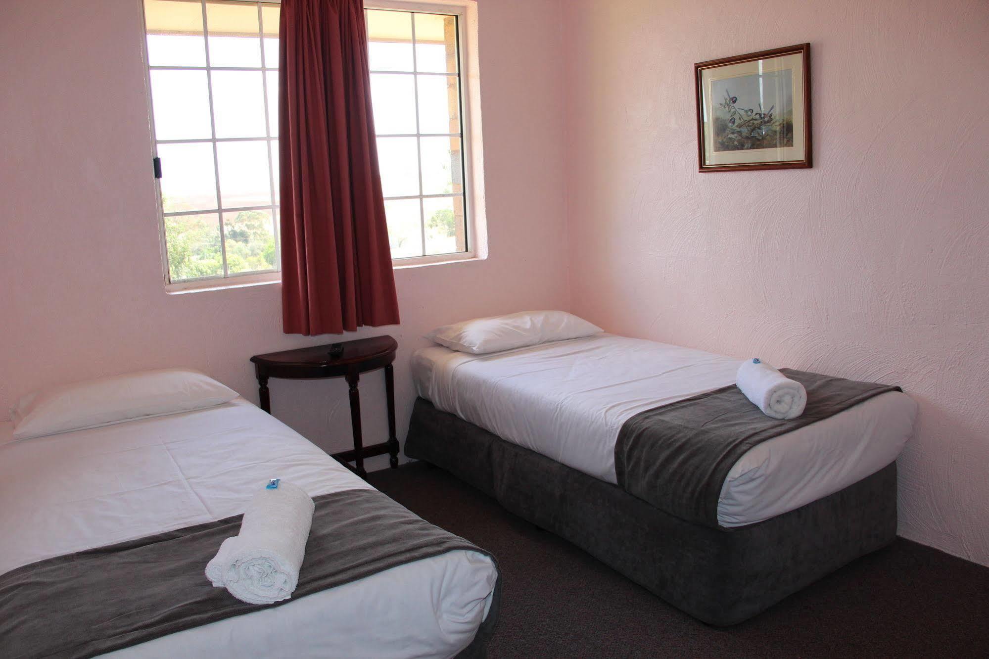 Childers Gateway Motor Inn ภายนอก รูปภาพ
