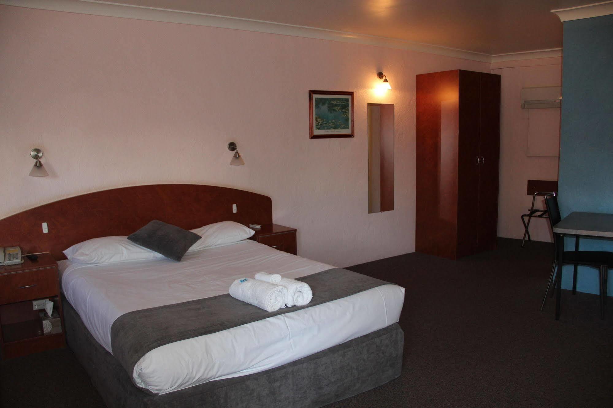 Childers Gateway Motor Inn ภายนอก รูปภาพ