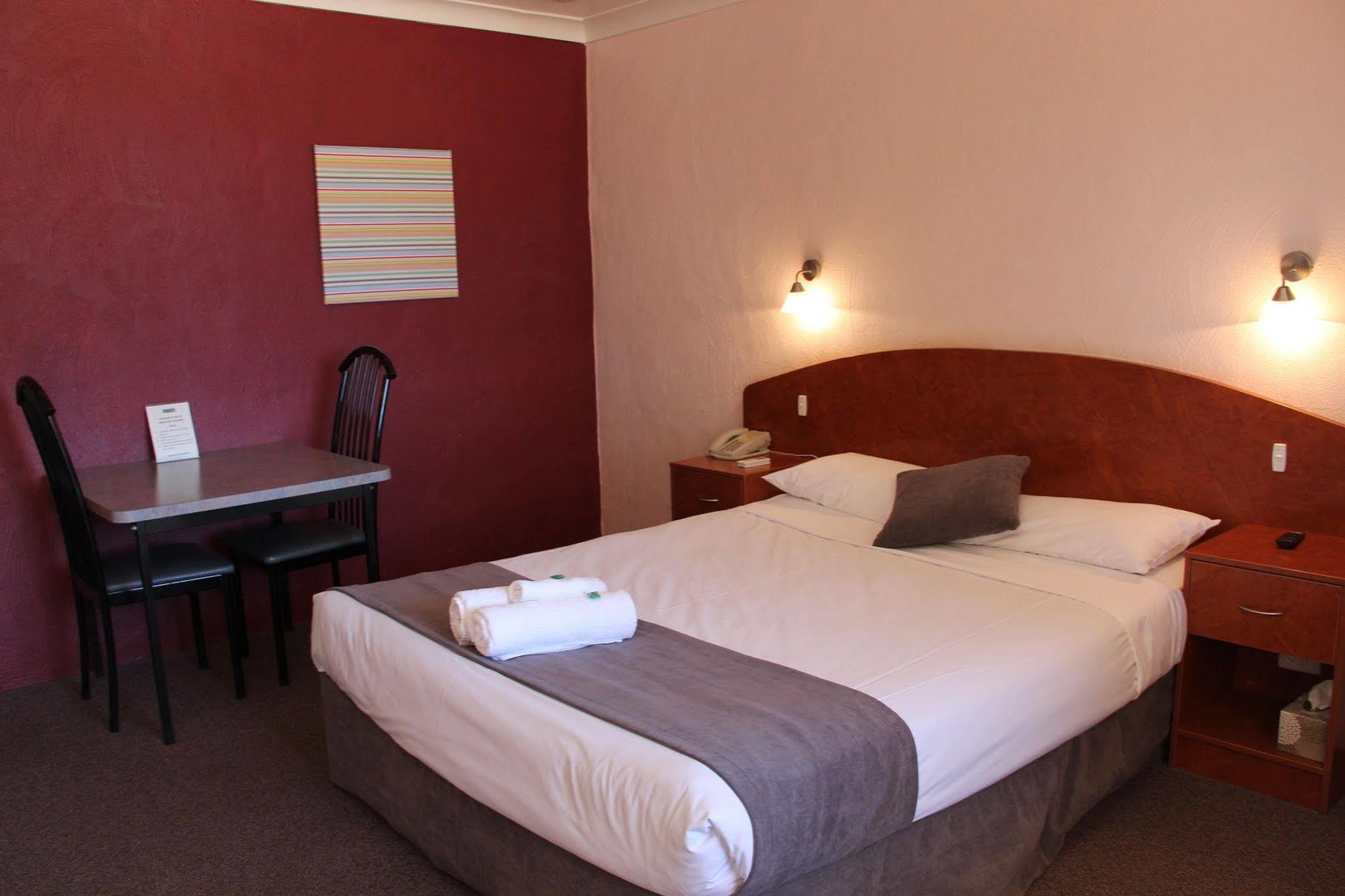 Childers Gateway Motor Inn ภายนอก รูปภาพ